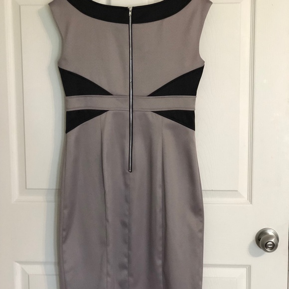 Classy grey and black dress for doin the business - Picture 3 of 4